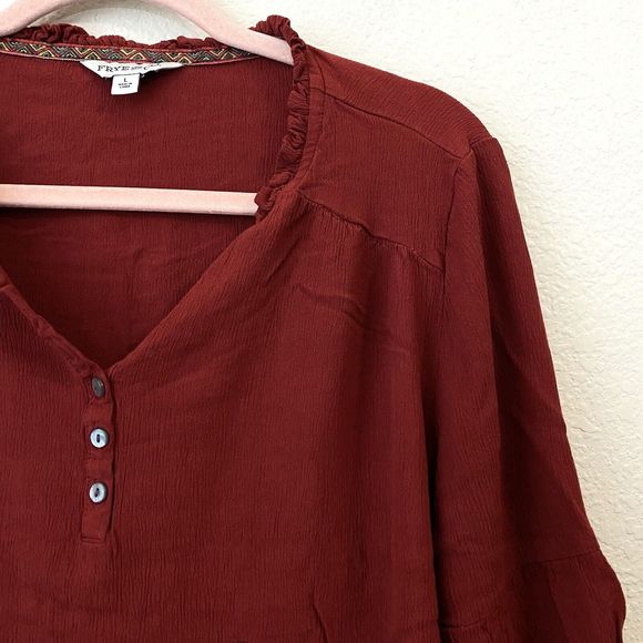 Frye and Co Blouse Top Size Large Popover Red Peasant - Picture 3 of 8